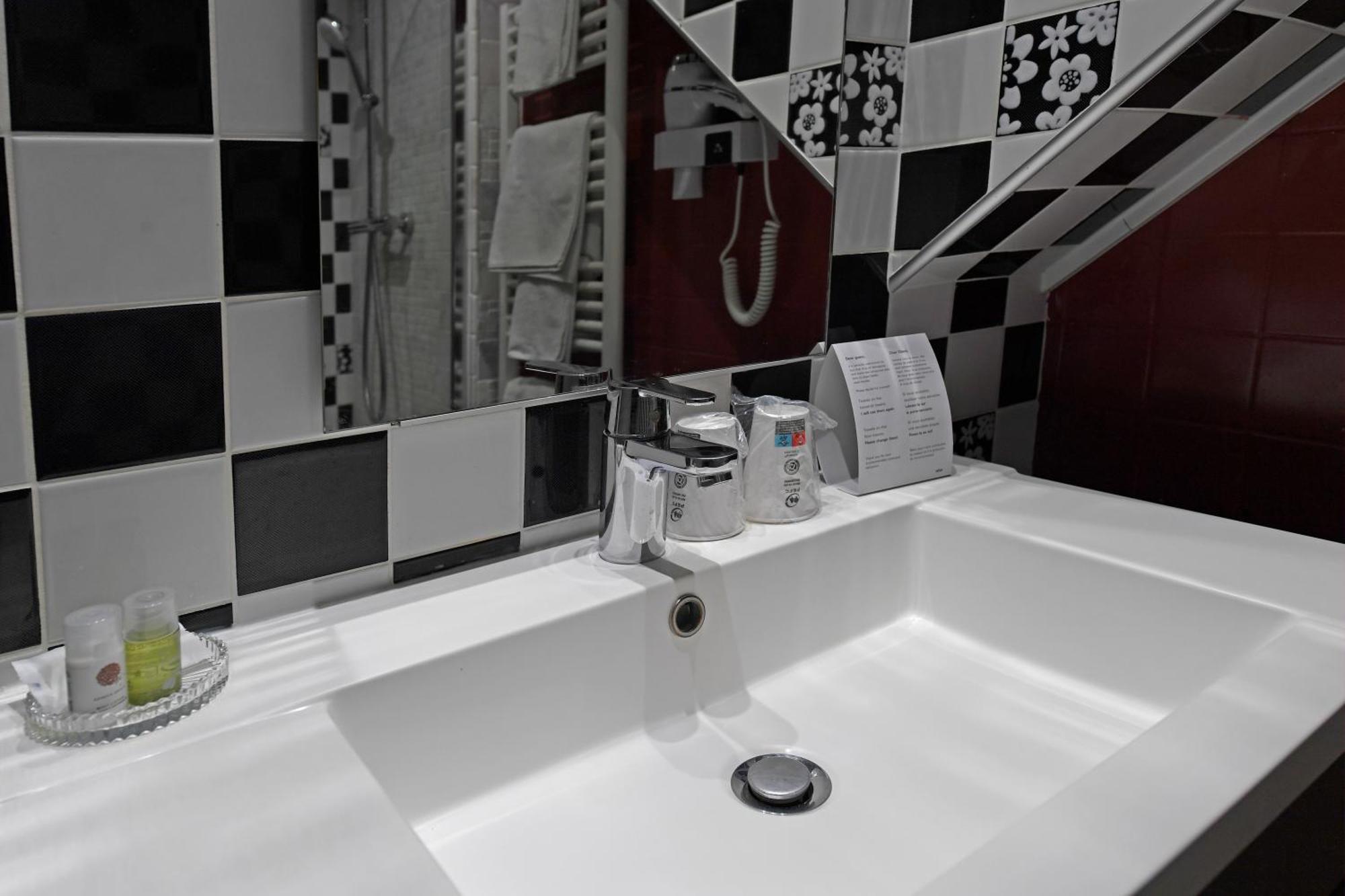 Cit'Hotel La Villa Julia Аґон-Кутенвіль Екстер'єр фото